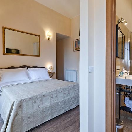 Vatican Domus Luxury Rooms Rom Exteriör bild