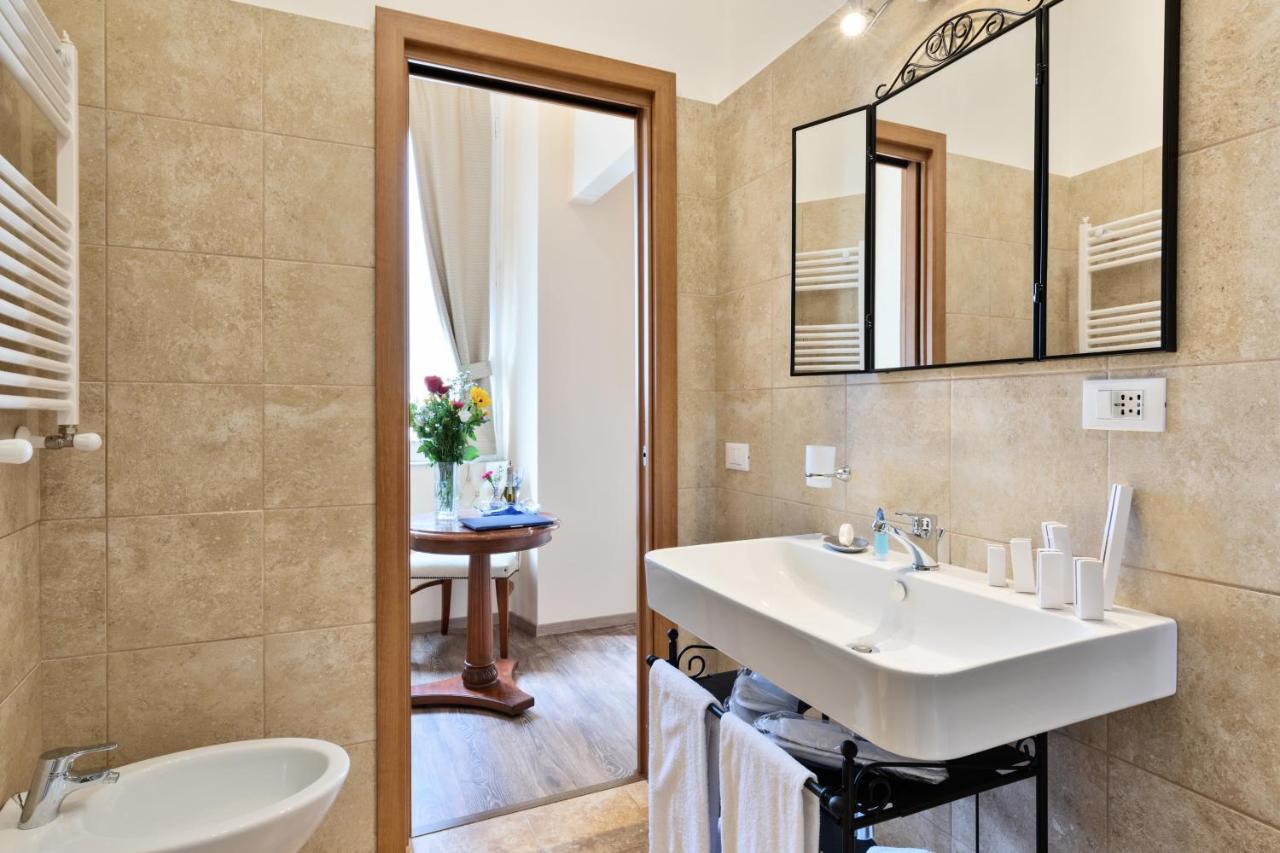 Vatican Domus Luxury Rooms Rom Exteriör bild