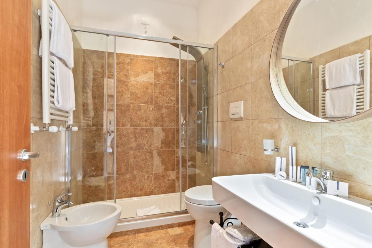 Vatican Domus Luxury Rooms Rom Exteriör bild